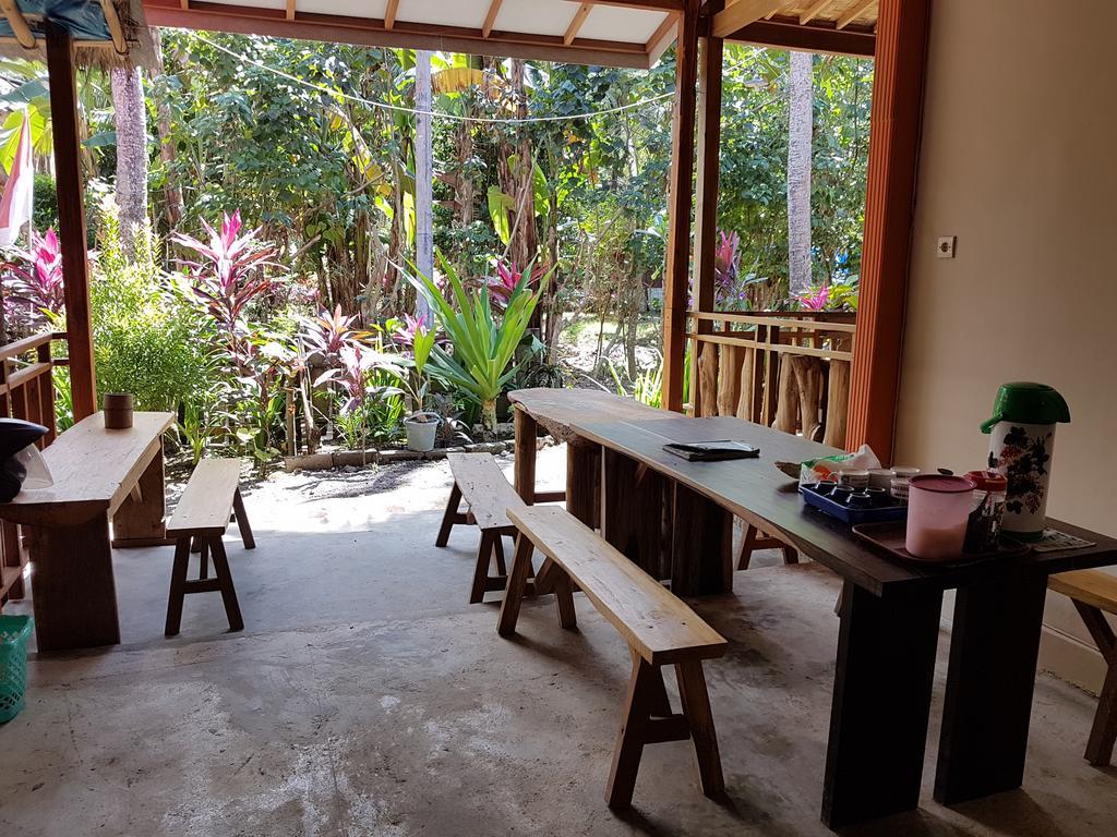 Red Island Bungalows Pasanggaran Esterno foto